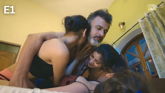 Beta Numbari Baap 10 Numbari E1 2026 – Akku Hot Hindi Short Film
